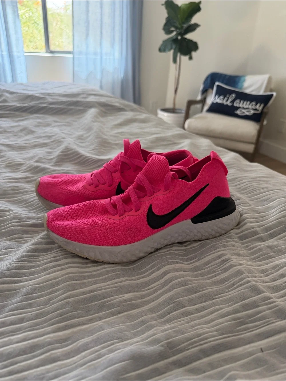 Nike Women's Running Shoes - Hot Pink & Black